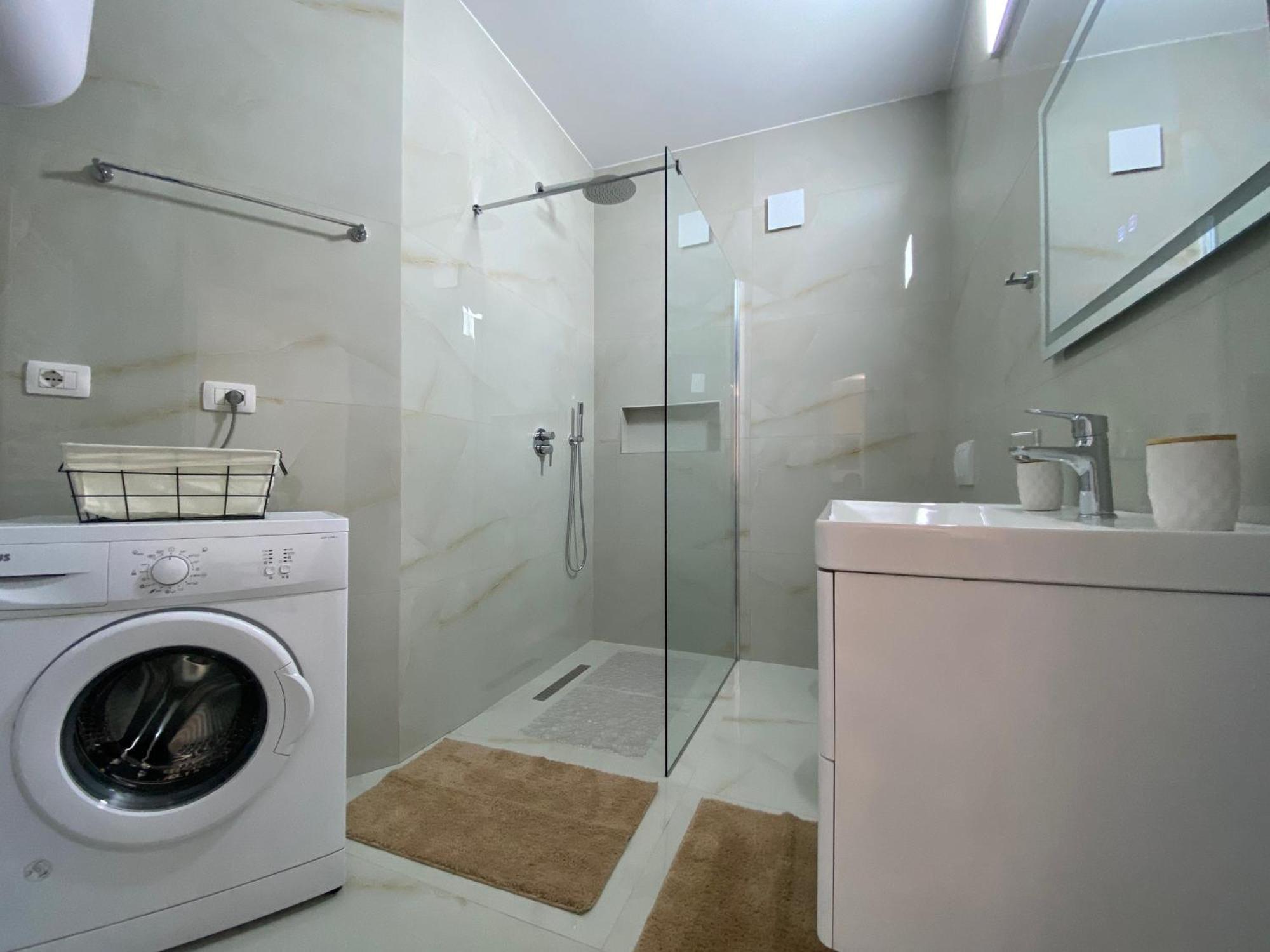 Central Cozy Apartment Tirana Exterior photo